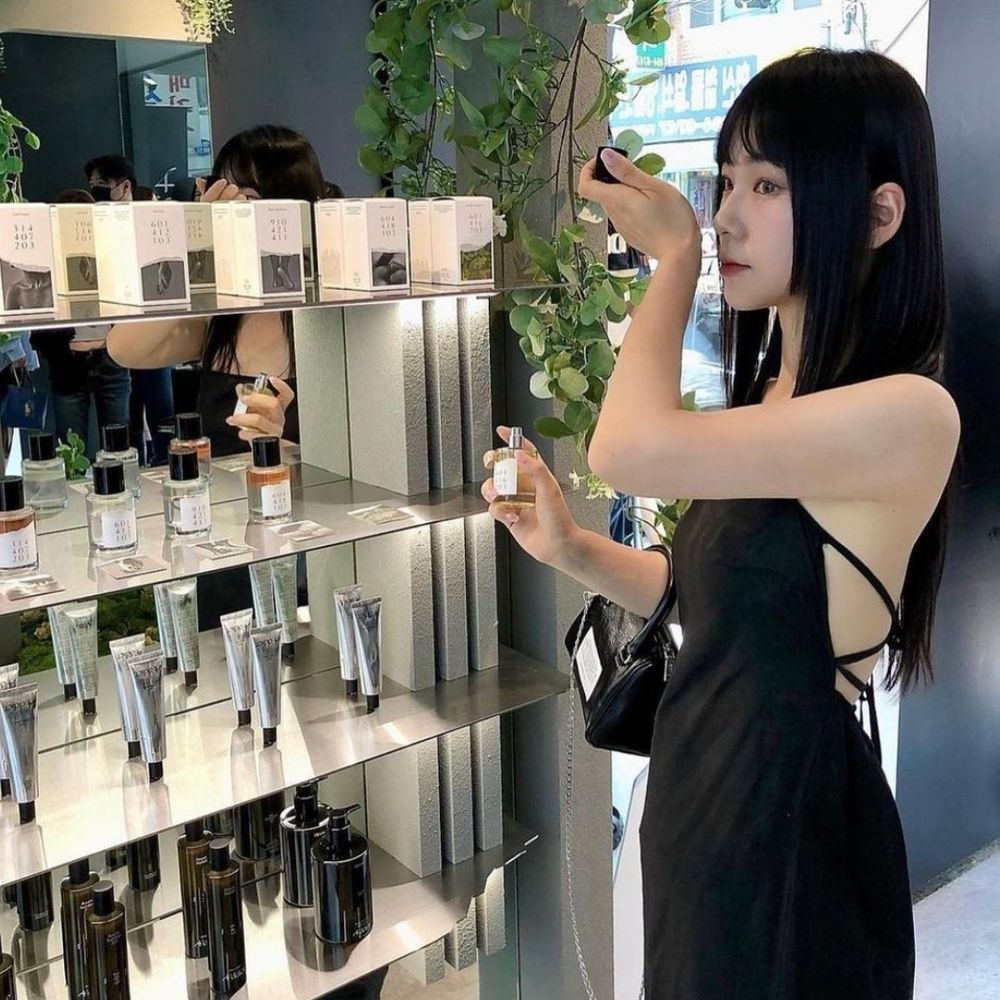 人氣平價香水推薦！香民必學香水正確噴法，香氣自然如體香、 持久又留香！-4