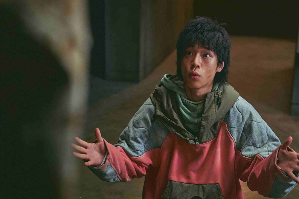 金宇彬脫了!Netflix《末日騎士》化身最強末日騎士對抗反派宋承憲,末日快遞員全員出動!-9