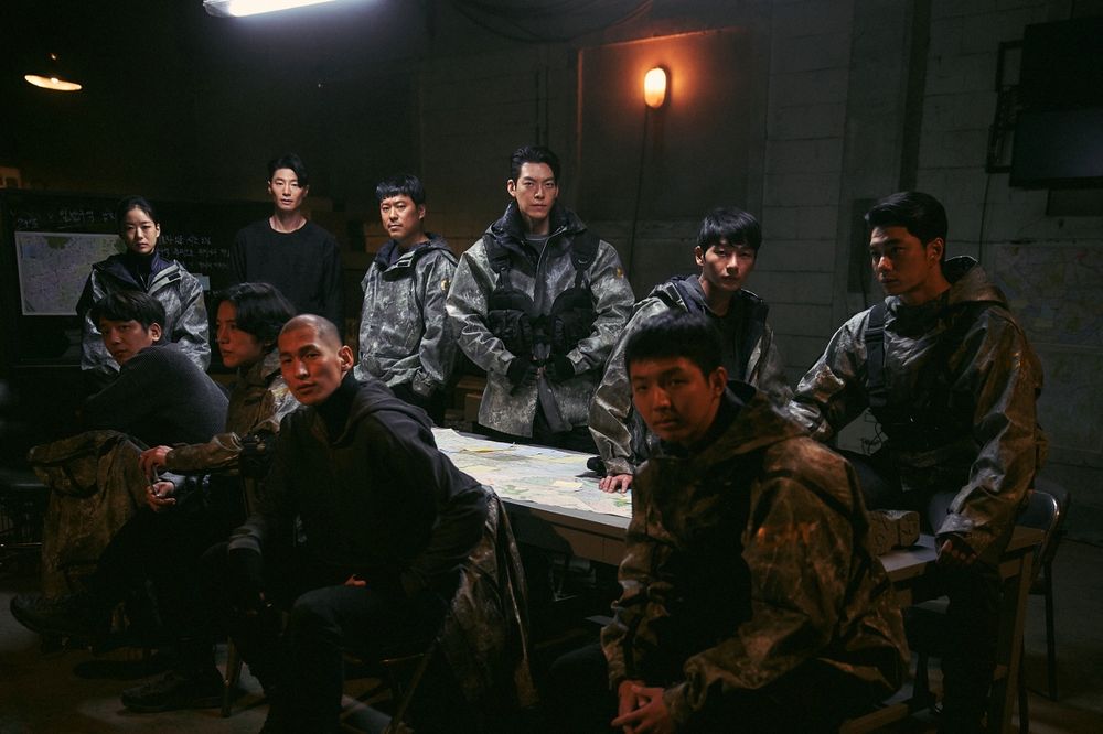 最新Netflix漫改劇《末日騎士》6大看點!金宇彬首挑大樑對決宋承憲、想呼吸要用階級分!-8