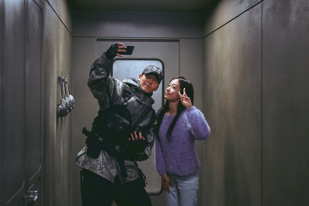 最新Netflix漫改劇《末日騎士》6大看點!金宇彬首挑大樑對決宋承憲、想呼吸要用階級分!-22