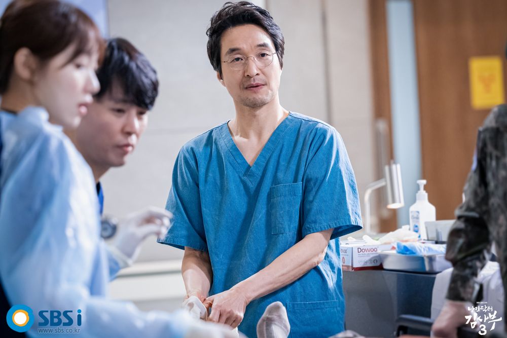 韓劇《浪漫醫生金師傅3》最新集數7大看點總整理!李聖經、安孝燮有望結婚?柳演錫驚喜回歸,手術照曝光!-2