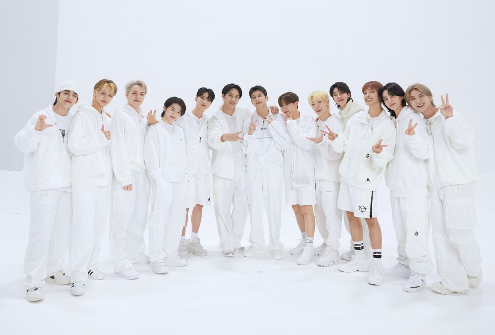 《換乘戀愛2》賢圭都入坑!新一代刀群舞男團「SEVENTEEN」13人團魂魅力&必聽破億歌曲,提前全員續約創紀錄!-13