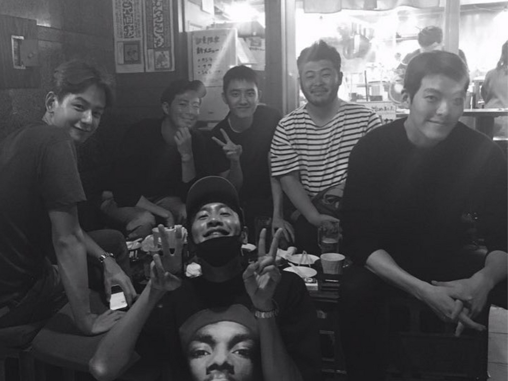 人緣好到爆!盤點8位韓國演藝圈人脈王,希澈&GD朋友圈驚人、IU&李鍾碩都是人脈富翁、BTS V&JIN意外人脈成焦點!-8