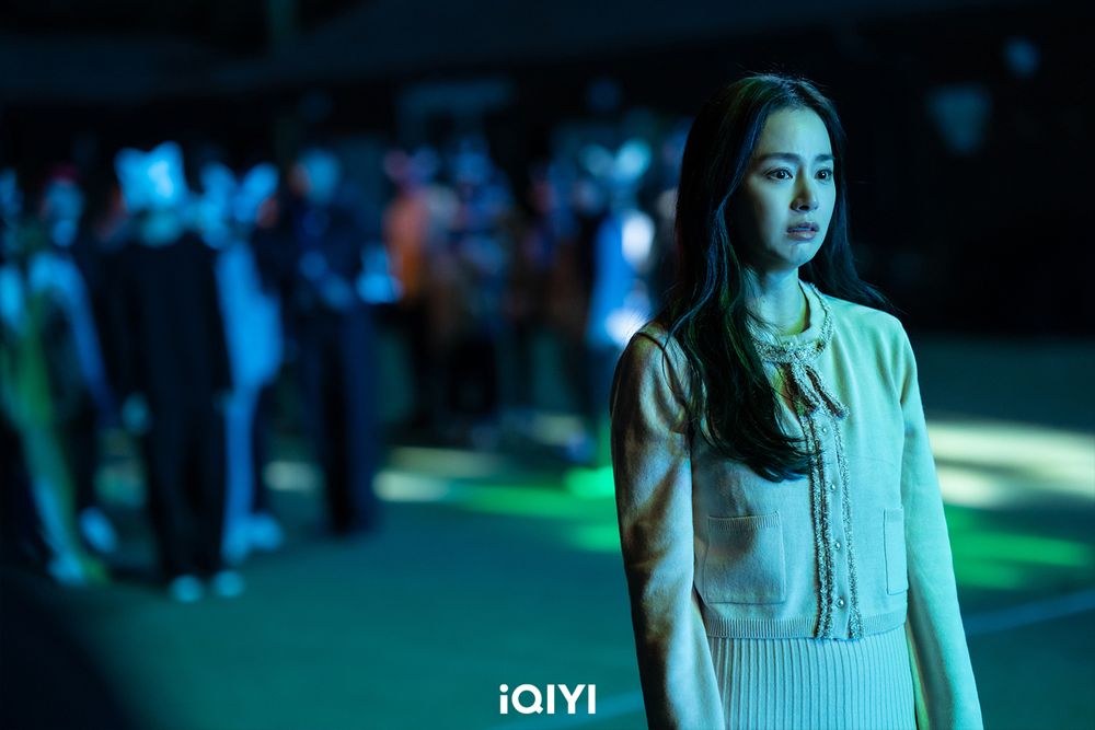驚悚韓劇《有院子的家》林智妍狂吃「喪夫餐」引熱潮!金泰希遭老公藥物控制成瘋女人,兩大女神神演技被讚爆!-9