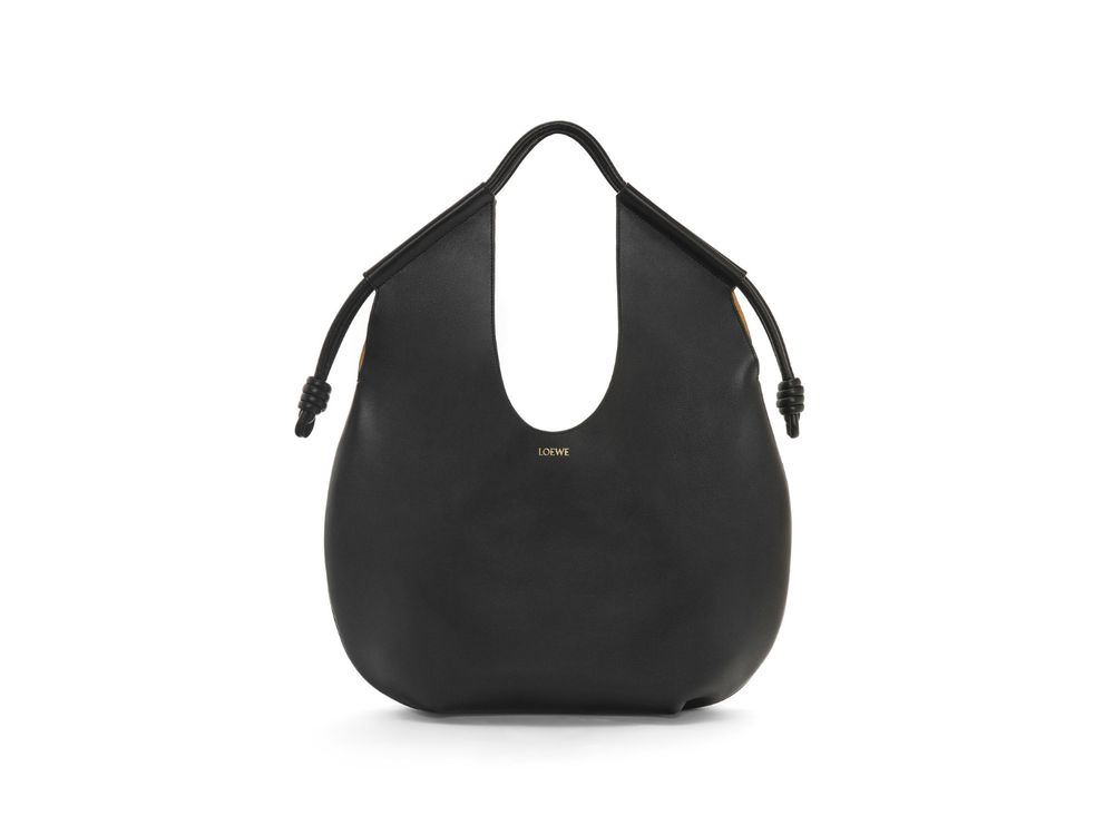 韓團NMIXX團員愛用款!LOEWE 新爆款Paseo水餃包,澎澎大容量太可愛!-11