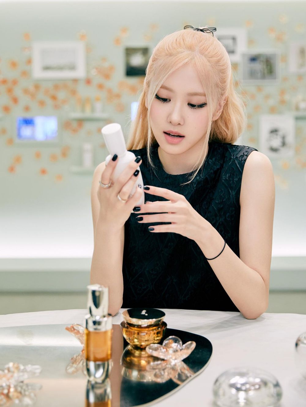 BLACKPINK Rosé牛奶肌養成大法!5個生活習慣:注重保濕、專情保養品...,跟著做get同款發光肌-3
