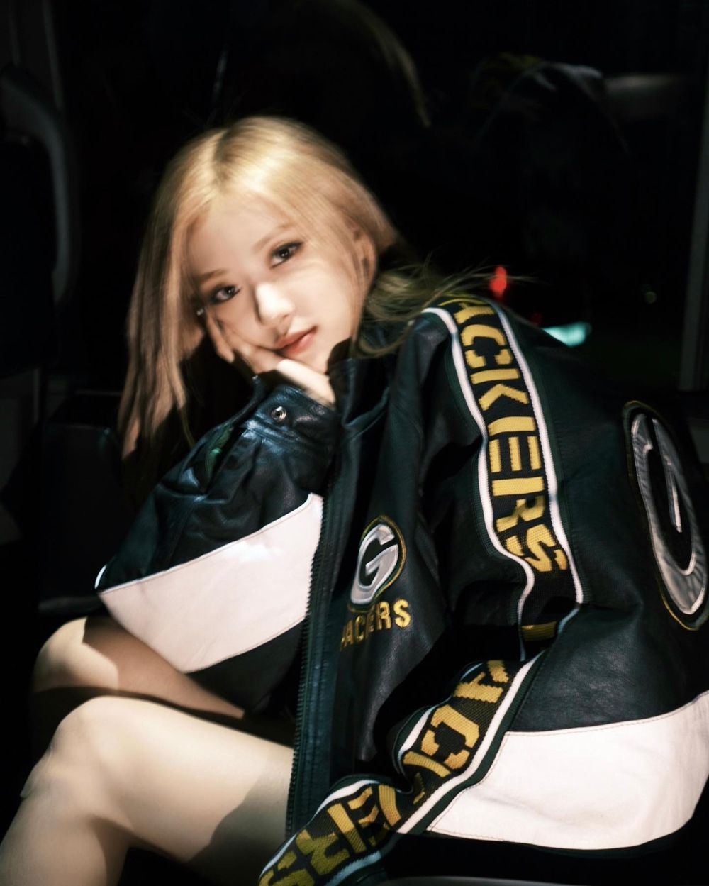 2023 Coachella音樂節『BLACKPINK穿搭』登熱搜!人間芭比Lisa造型美出新高度!-8