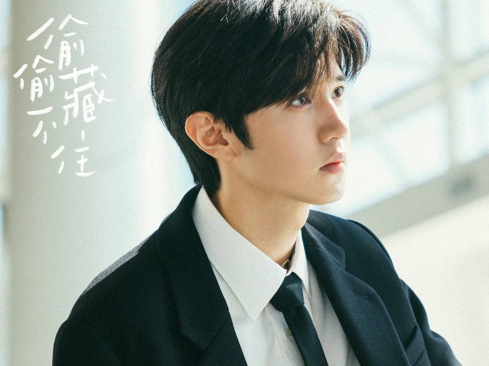 「嘉許哥」 陳哲遠的6件事&必看陸劇作品!《偷偷藏不住》獲封新一代校園男神、大學校草、男團出道,考古黑歷史全是笑料!-12
