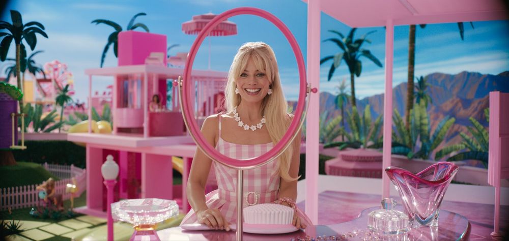 電影《Barbie芭比》5大必看亮點！瑪格羅比飾演芭比被打入真人世界、你不知道的內幕一次看！-3