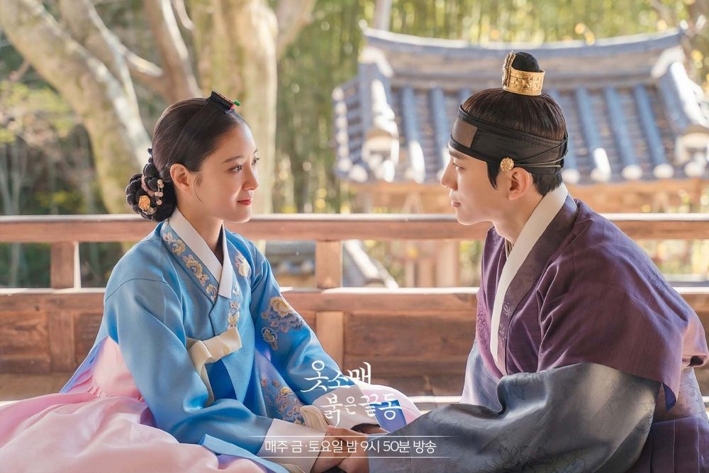 盤點10對「令人心碎」韓劇CP!《衣袖紅鑲邊》《二十五,二十一》結局太虐心、丁海寅&Jisoo《雪降花》從頭虐到尾!-19