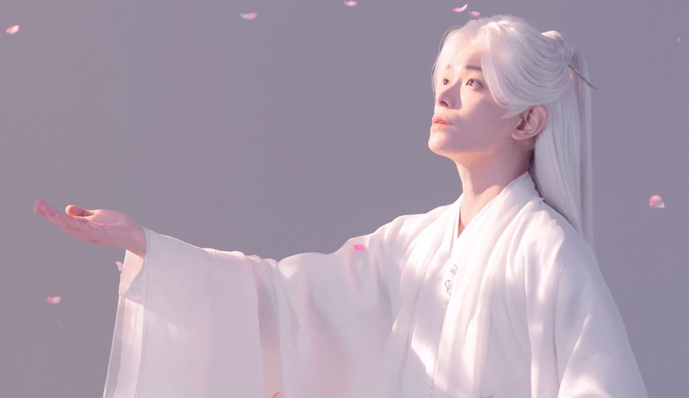 8位古裝陸劇白髮男神！檀健次《長相思》神仙下凡、成毅自帶仙氣，王鶴棣《蒼蘭訣》一掃負評帥出新高度！-19