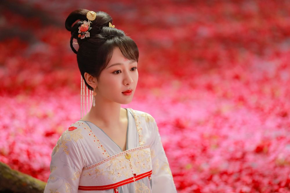 2023暑期討論量最多陸劇TOP10！《偷偷藏不住》只排第7，《長相思》第四，最多人點評的陸劇是這部！-16