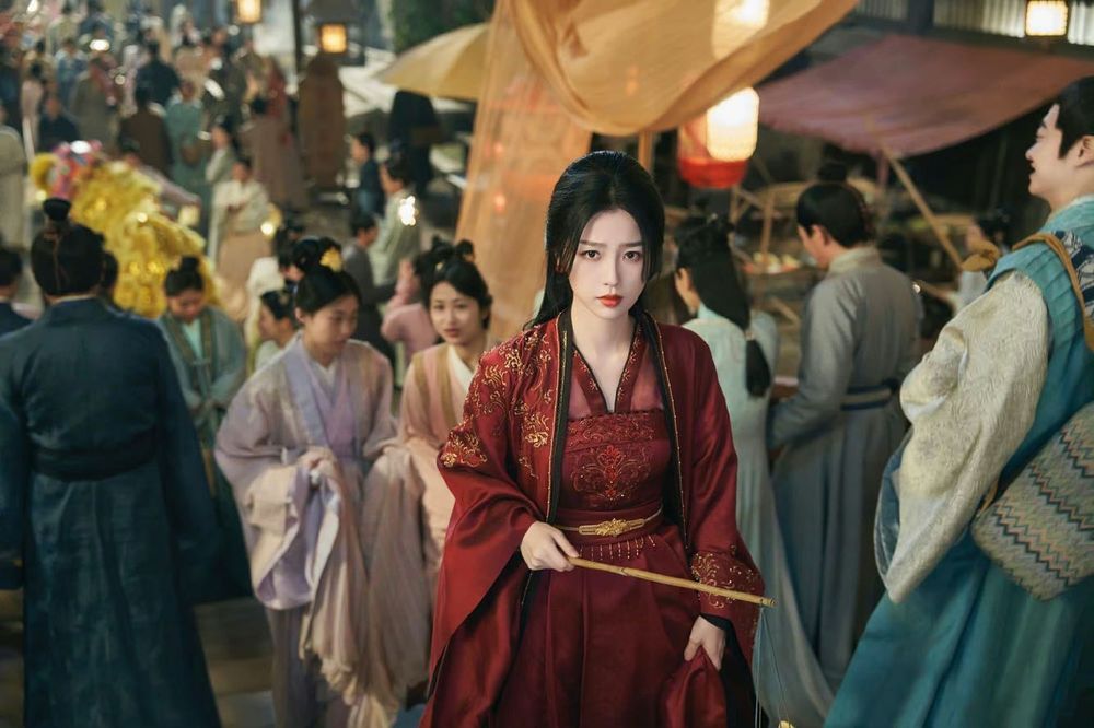 8位最經典紅衣古裝陸劇女星！白鹿&趙露思造型美出圈，《一念關山》劉詩詩封神，最難忘的紅衣女主是她！-10