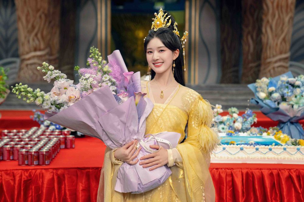 7位陸劇女星「最新古裝造型」曝光！白鹿《寧安如夢》美出新高度，趙露思俏皮可愛、虞書欣化身清冷美人！-2