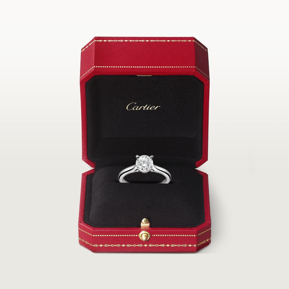 陳庭妮、胡宇威宣布登記結婚！婚戒是Cartier卡地亞「這款」經典鑽戒、成功率百分百！-3