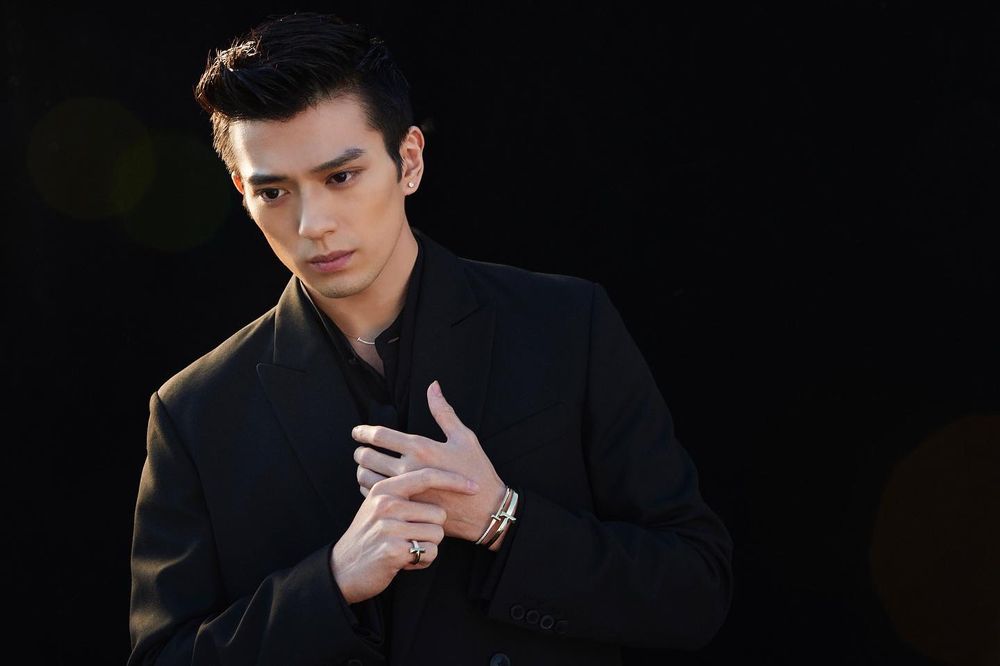 Netflix《航海王》真人版索隆「新田真劍佑」身份起底！狼狗身材時尚私服帥爆、還是星二代！？-15
