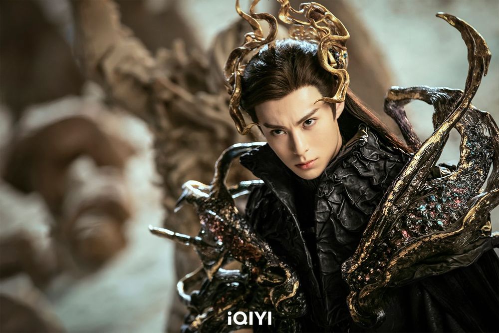 網票選「頂級神顏」陸劇男星TOP10！王鶴棣成95後顏霸小生，肖戰&王一博90後最帥，奪冠帥哥男神是他！-15