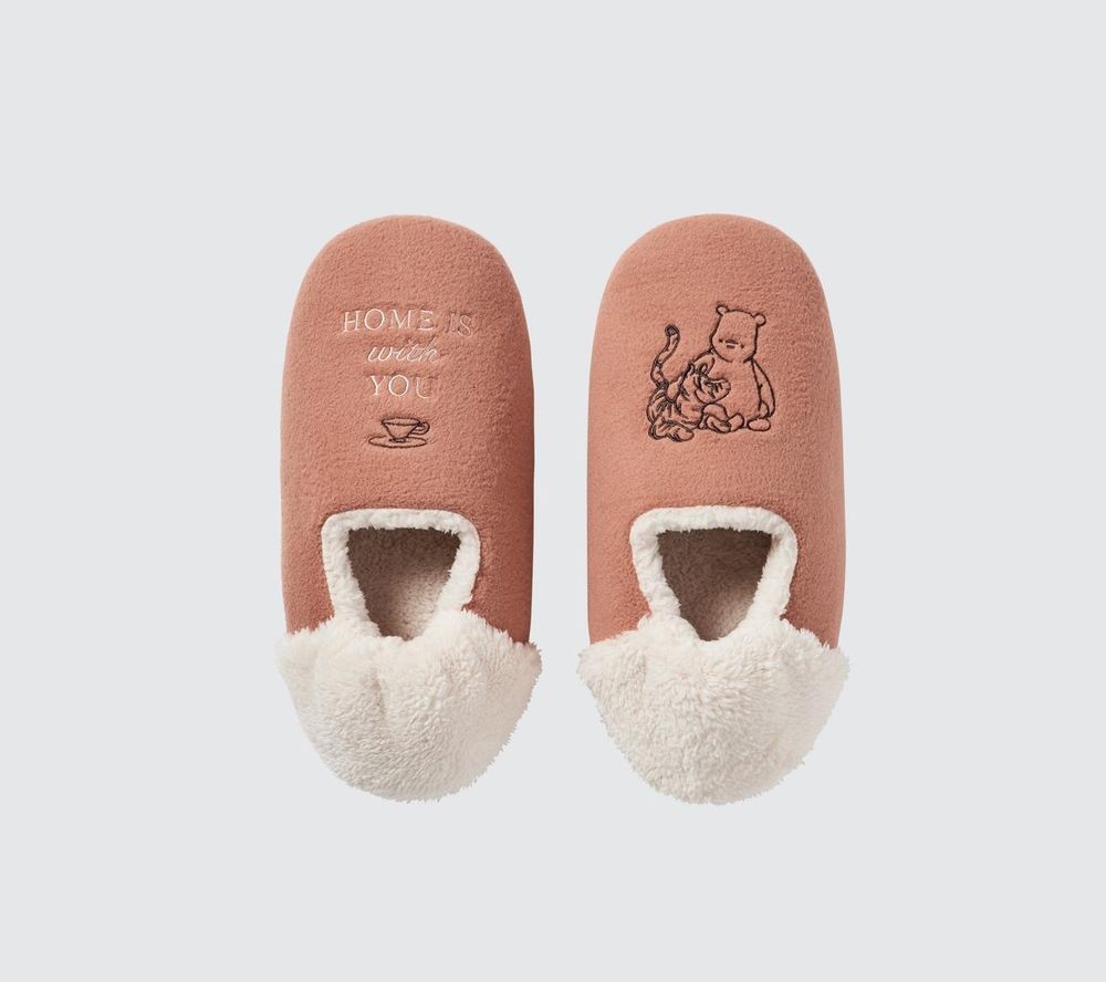 2023秋冬UNIQLO十大必買排行榜！維尼拖鞋、針織毛衣...內行人都買「這件」牛仔褲！-1