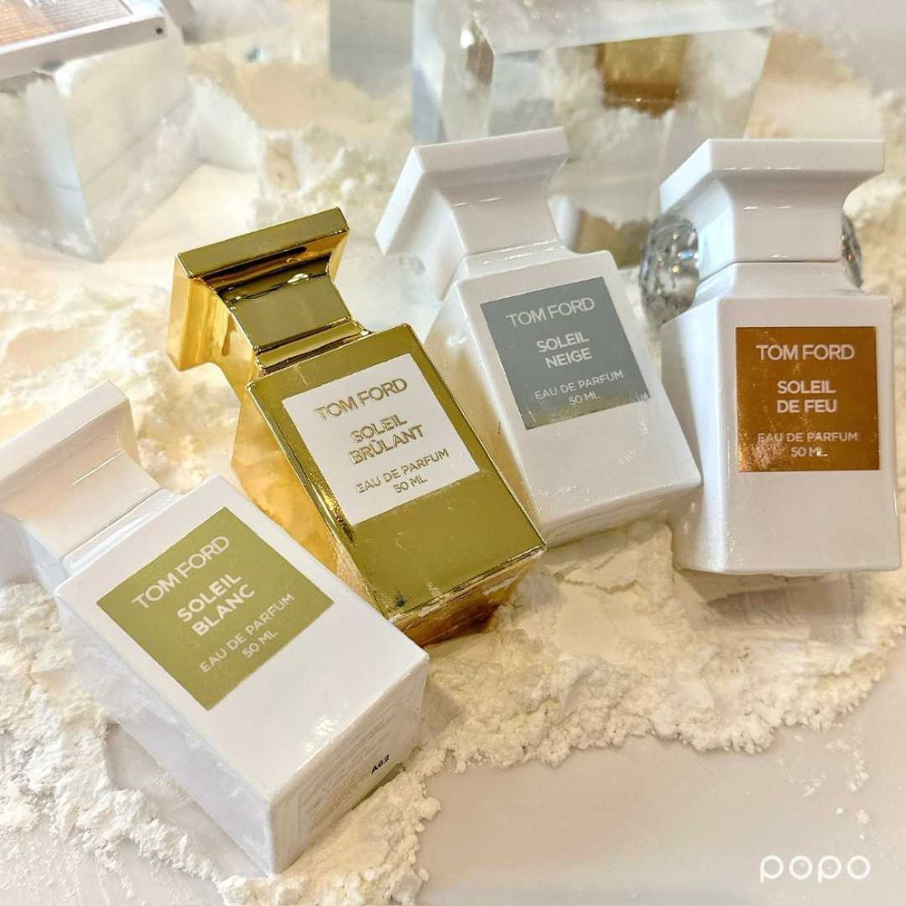 2023聖誕限定彩妝推薦！TOM FORD太陽輕吻系列，珍珠香檳打亮餅、裸粉焦糖琉璃唇...，打造回頭率滿分魅力派對妝！-13