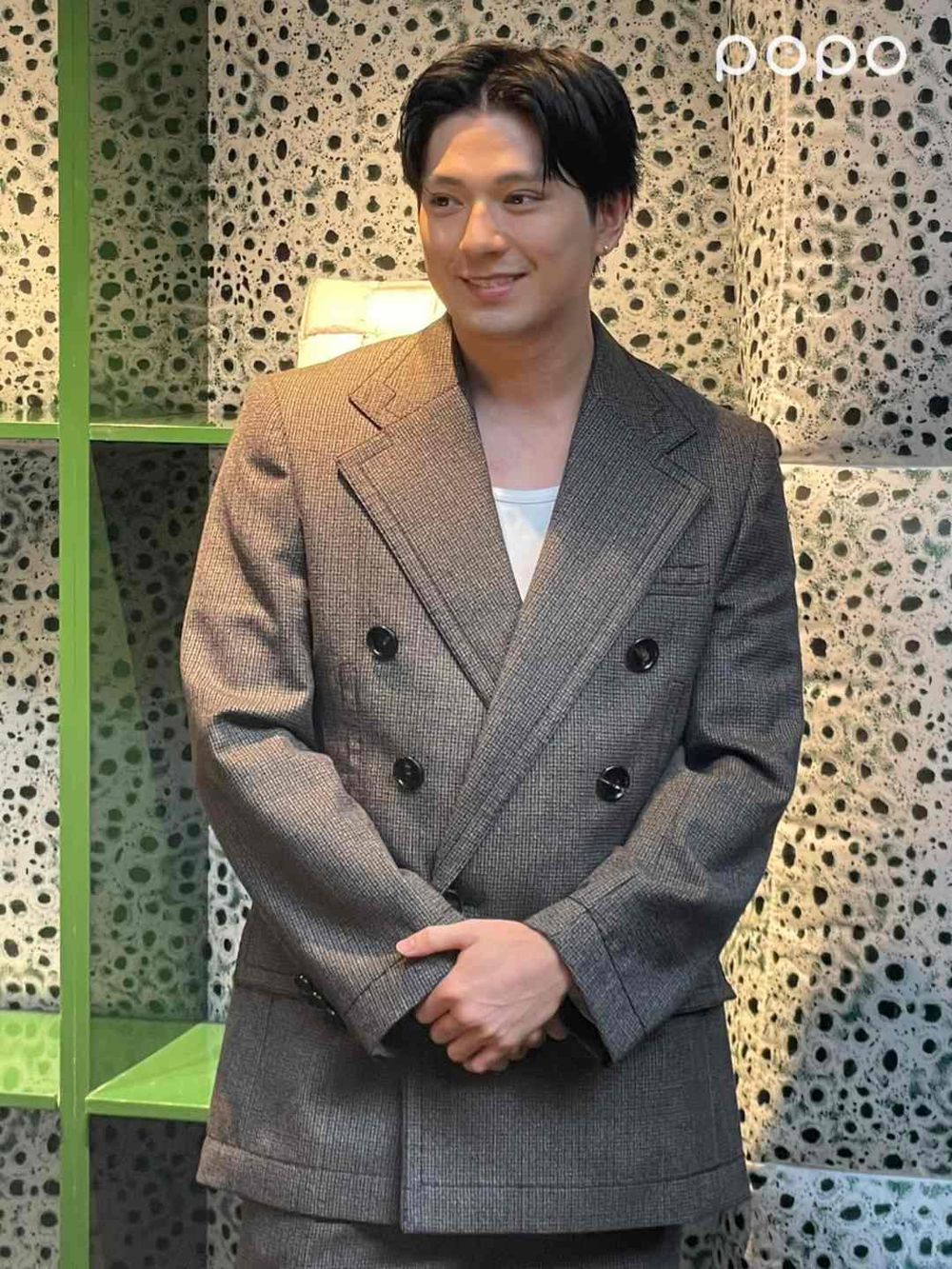 真人版索隆快閃來台！「新田真劍佑」降臨Bottega Veneta信義快閃店，V領西裝大秀精壯身材！-3