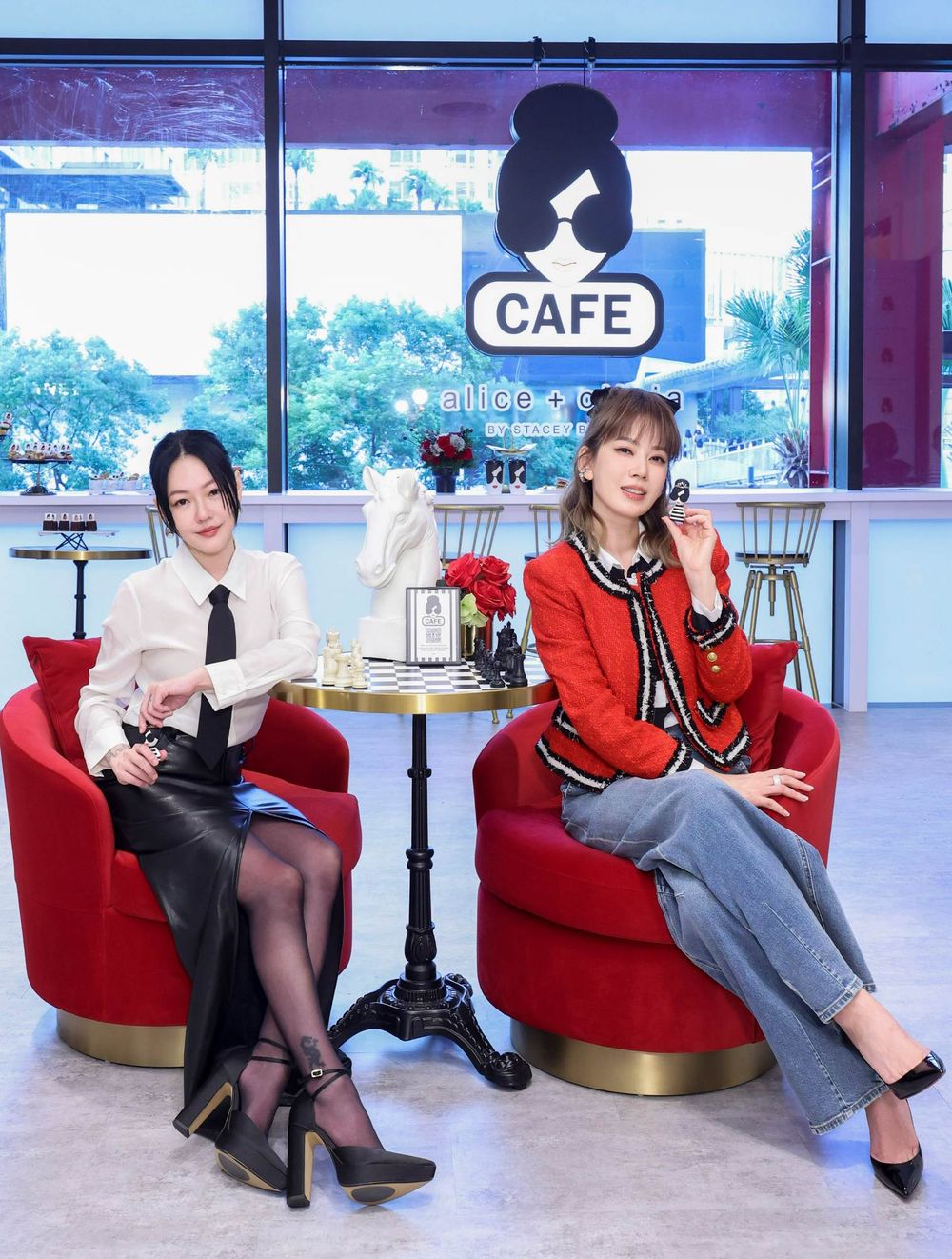全球首間alice + olivia咖啡廳降臨信義區！巨星小s、Melody搶先帶逛店內亮點！-1