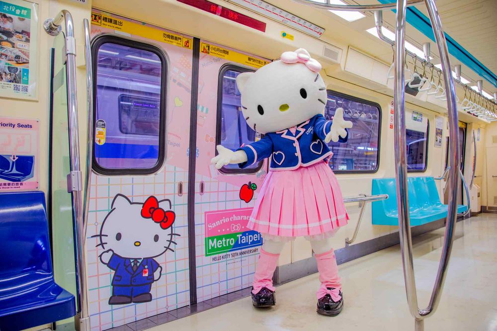 Hello Kitty五十週年活動開跑！Kitty展覽、桌布、手機殼「台灣限定」錯過超可惜！-7
