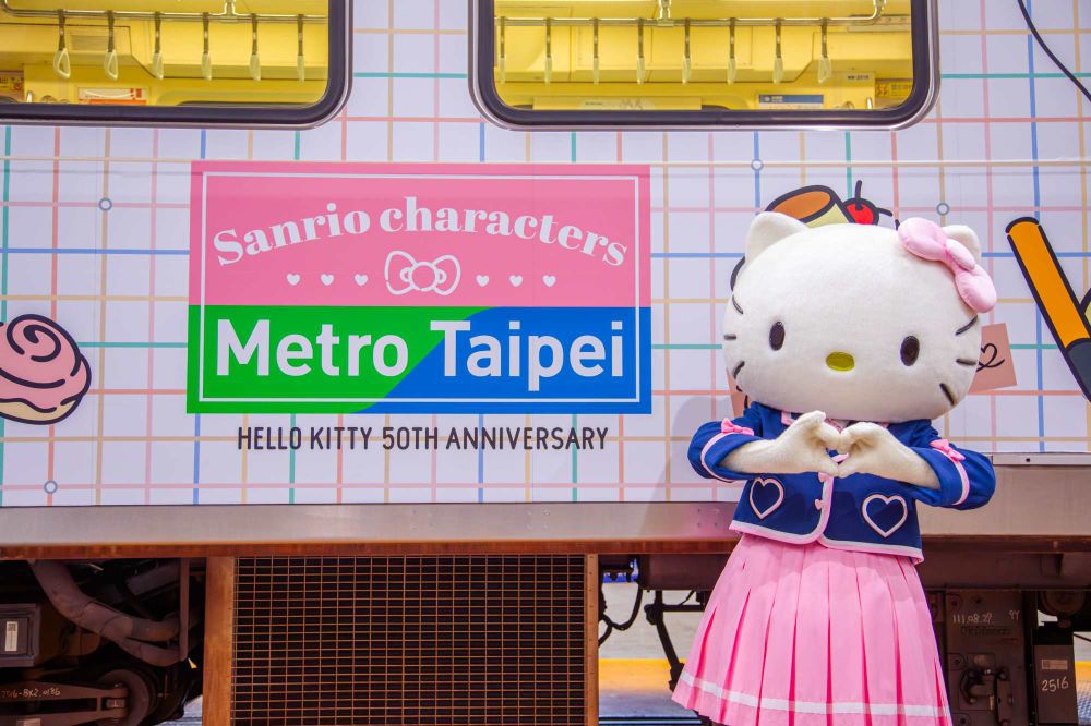 Hello Kitty五十週年活動開跑！Kitty展覽、桌布、手機殼「台灣限定」錯過超可惜！-6