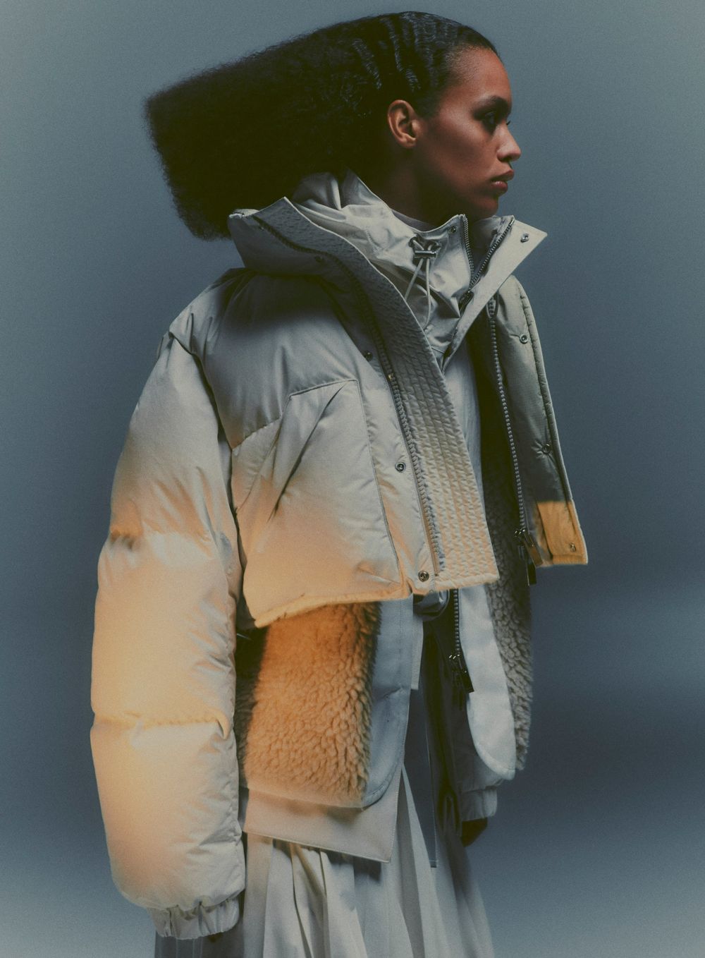 《無用的謊言》黃旼炫愛牌！MONCLER X SACAI聯名被譽為「最美羽絨外套」誕生！-4