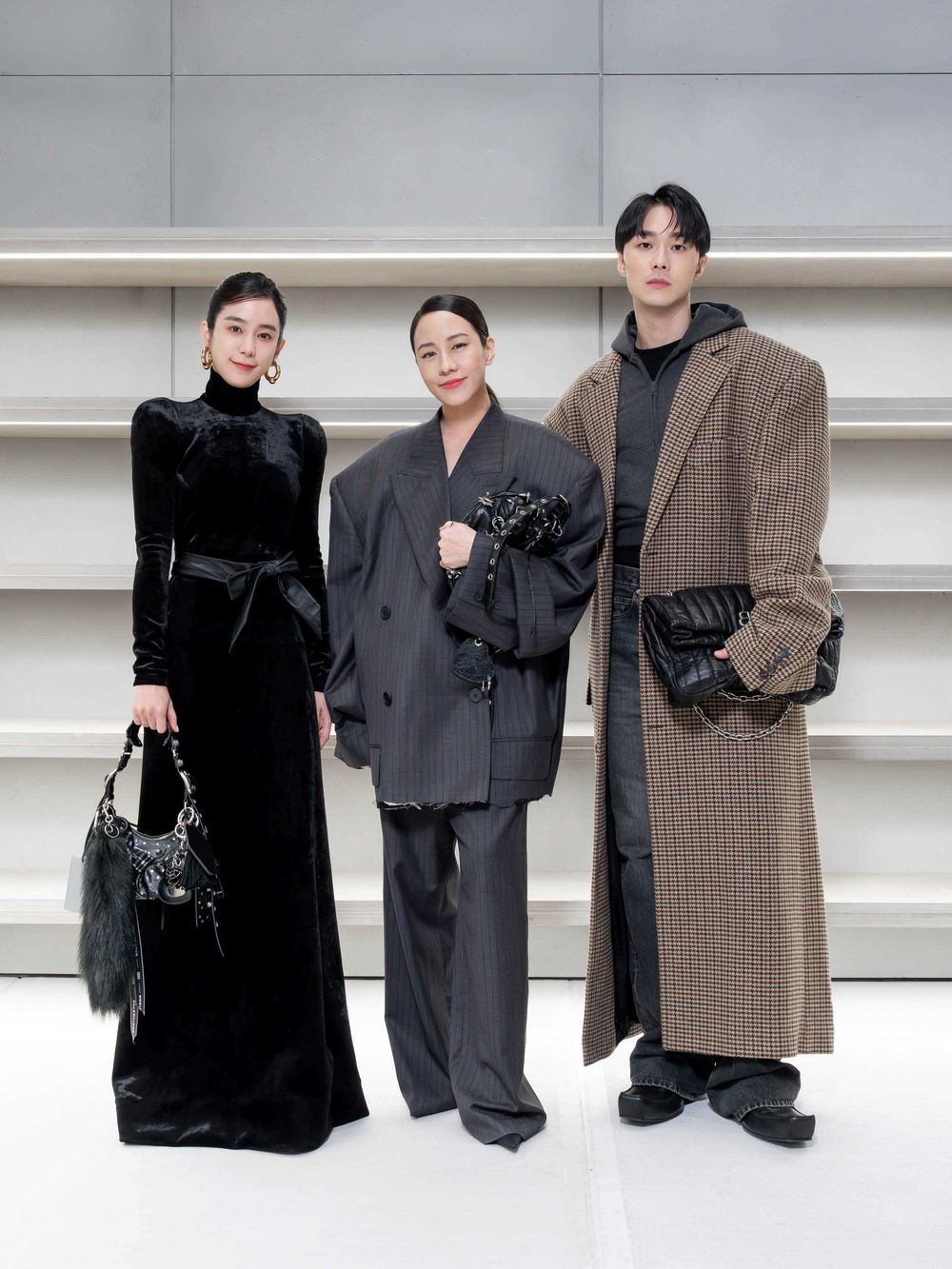 BALENCIAGA進駐台北101！金馬影后林嘉欣也現身、巴黎世家3大最新入門包包一次看！-1