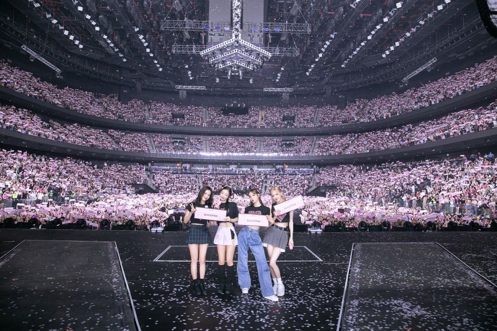 BLACKPINK演唱會終於要來了！官方鬆口明年回歸、舉行世界巡迴表演，粉絲狂喊：謝謝YG！-16
