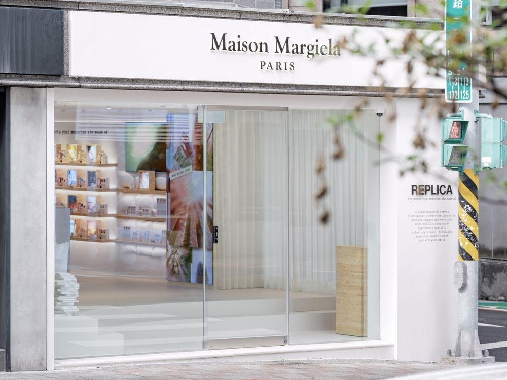 Maison Margiela台灣首間純白絕美專門店降臨台北，必收熱賣香水「慵懶週末」、「溫暖壁爐」化身金銀奢華限定瓶！-7