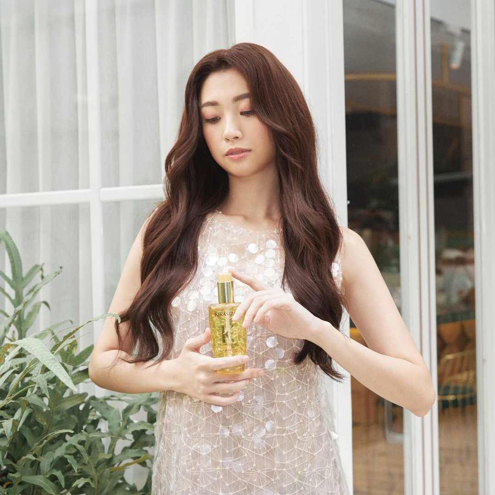 美髮控必須知道的「8個護髮油正確用法」，還有頭髮快乾、蓬鬆的神技巧！搭配每月一次「高訂養髮療程」持續一整年的仙女柔亮髮！-8