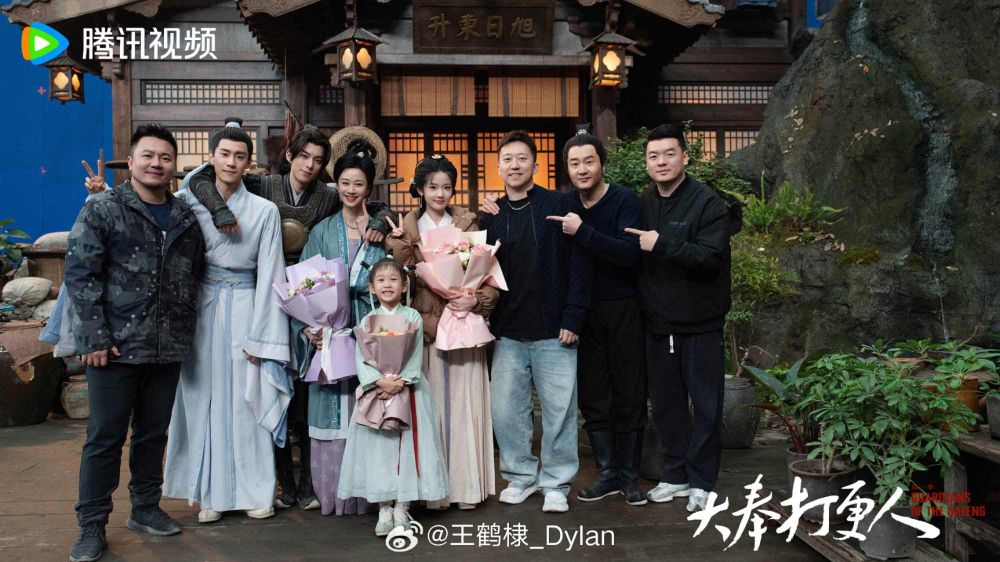 王鶴棣本色出演古裝劇《大奉打更人》帥氣搞笑預告曝光！原聲台詞獲好評，新劇說唱英文RAP、現代造型引暴動！-7