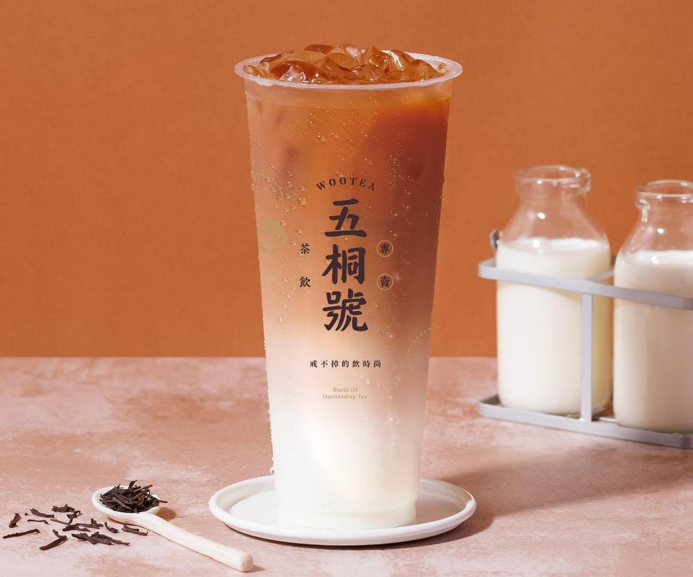 五桐號聯名「胡子碰碰」包裝水杯超可愛！冬季手搖飲「雪絨草莓奶酪」也同步回歸！-3