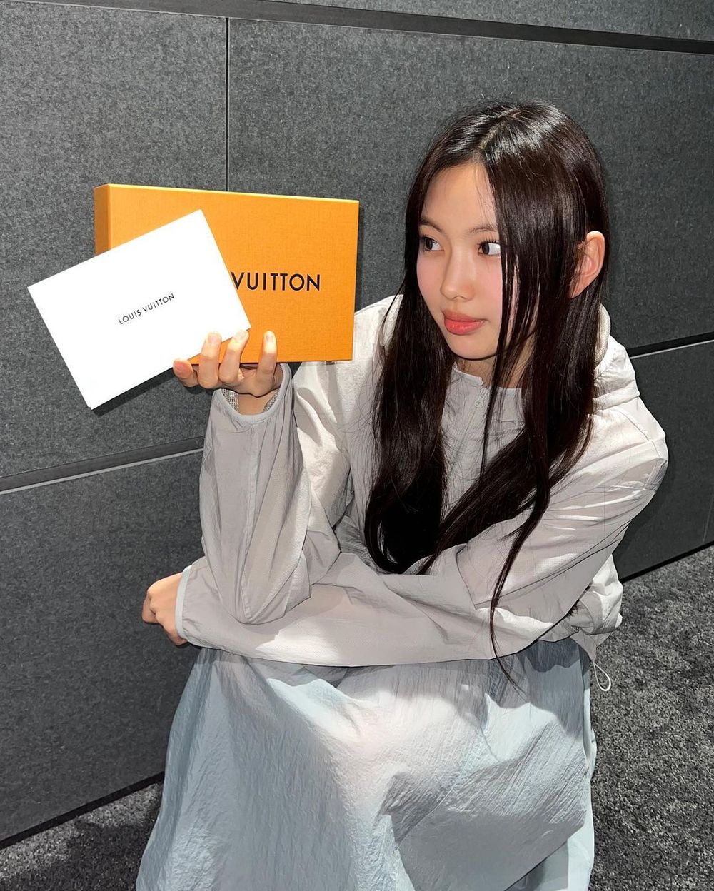 NewJeans堪稱人間精品女團！成員手握代言整理「GUCCI、Dior、香奈兒」通通收入囊 ！-11