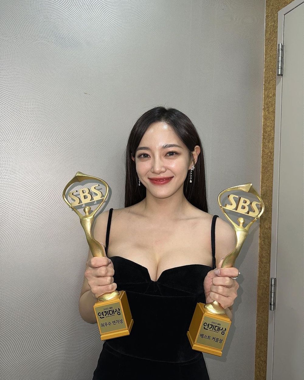 2023AAA出席名單「隱藏版好身材女星」Top5！文佳煐、李泳知、金世正...辣翻全網！-7