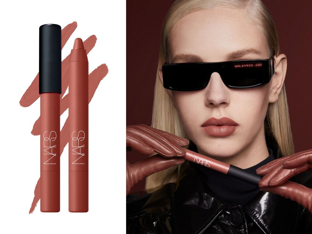 小紅書爆款高級霧唇筆了！NARS「特霧絲柔精準唇筆」生巧奶霧質地一抹唇秒霧化，不暈染不沾染、最高級的霧面絲絨唇完成！-2