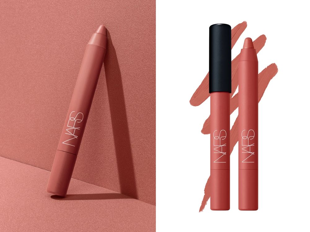 小紅書爆款高級霧唇筆了！NARS「特霧絲柔精準唇筆」生巧奶霧質地一抹唇秒霧化，不暈染不沾染、最高級的霧面絲絨唇完成！-8