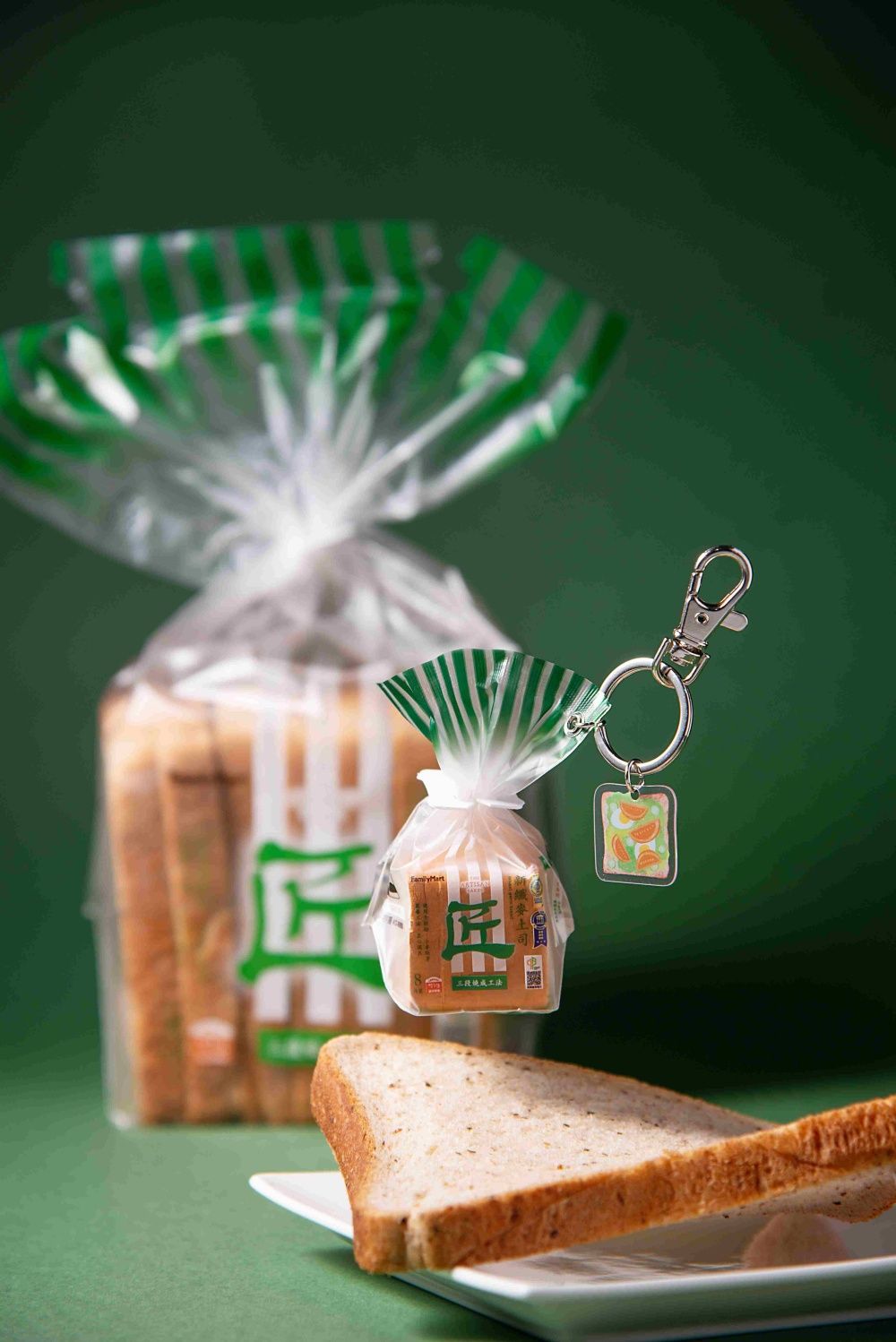 8款特色icash2.0、悠遊卡盤點！讓全家「匠土司」、史努比、復古Kitty萌翻你的心-3