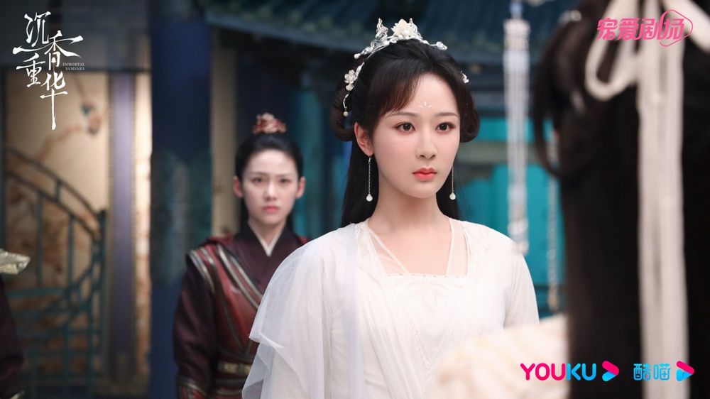 楊紫再收服一品牌！成APM Monaco全球品牌代言人！「這系列」女生都在搶！-8