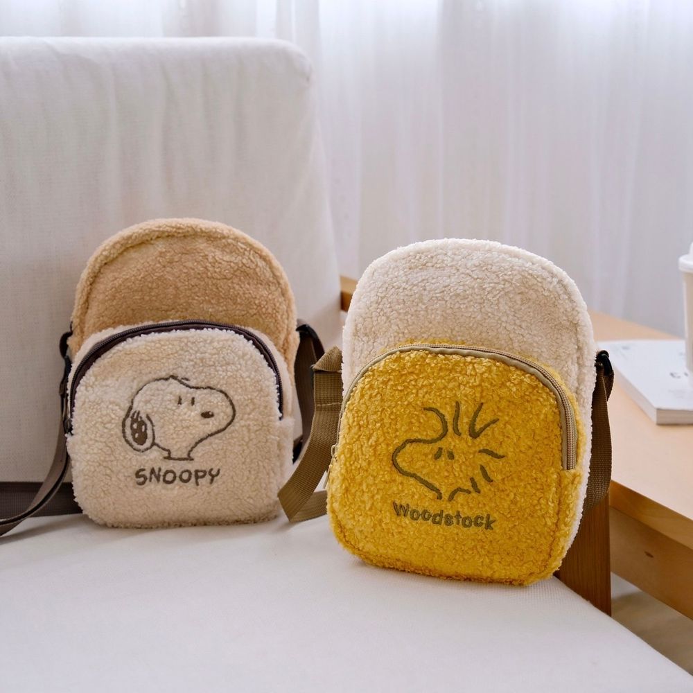 會被可愛死！7-11開賣史努比周邊「小臉蛋束口袋、毛毛化妝包」心一秒融化！-12
