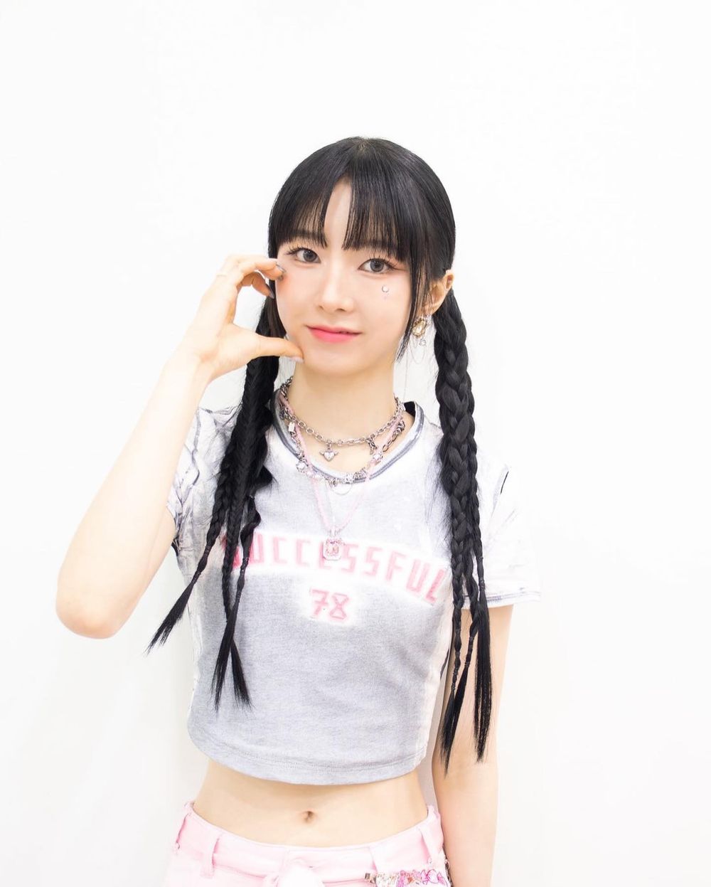 韓網票選「舞蹈實力最強」四代女團偶像排行TOP8！IVE安俞眞第八，冠軍顏值舞技並存！-9