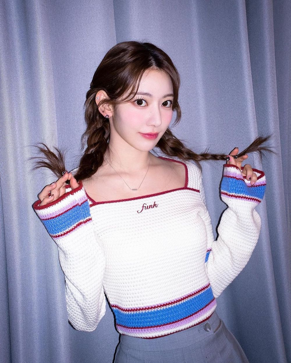 LE SSERAFIM首次來台參加2024除夕紅白藝能大賞！5成員私服曝光身材好到嚇人！-5