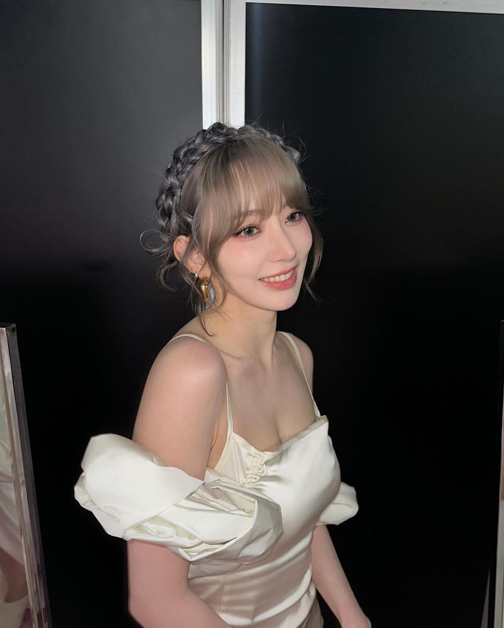 LE SSERAFIM首次來台參加2024除夕紅白藝能大賞！5成員私服曝光身材好到嚇人！-13