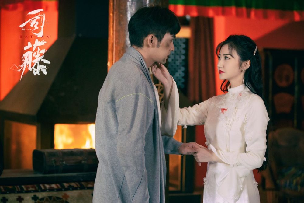 盤點7部「不被看好卻意外爆紅」的陸劇！《蒼蘭訣》收視黑馬爆款，《當我飛奔向你》小成本爆好評！-17