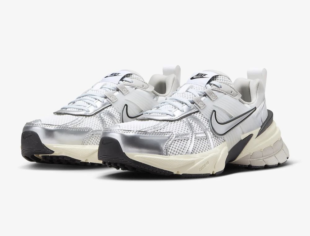 必買銀色球鞋TOP5推薦！ASICS、Nike、NB...第二名韓妞都搶著穿！-13
