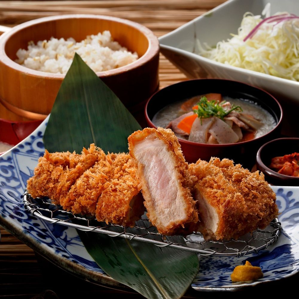 「誠品新店裕隆城」5大必吃美食！樂天皇朝、青春漢堡、勝政日式豬排...開逛前必收-4