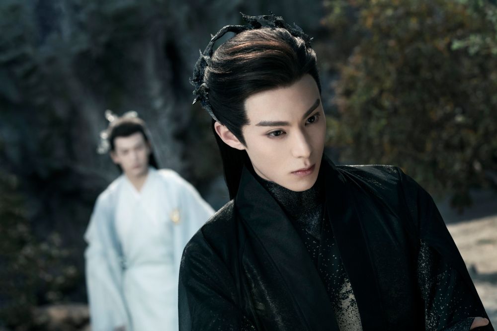 7位古裝陸劇「腹黑瘋批」男主！《雲之羽》丞磊&田嘉瑞又帥又瘋，《長月燼明》羅雲熙輸給王鶴棣！-3