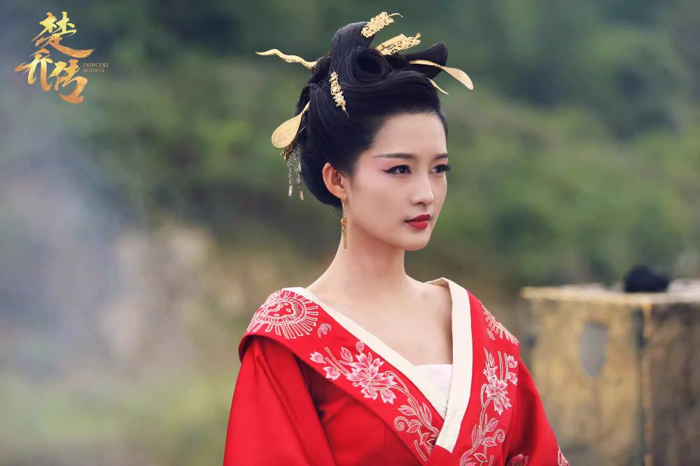 網票選古裝陸劇「美強慘天花板」女角色TOP7！白鹿兩角色上榜，《雲之羽》盧昱曉第3，楊紫慘不過她！-4