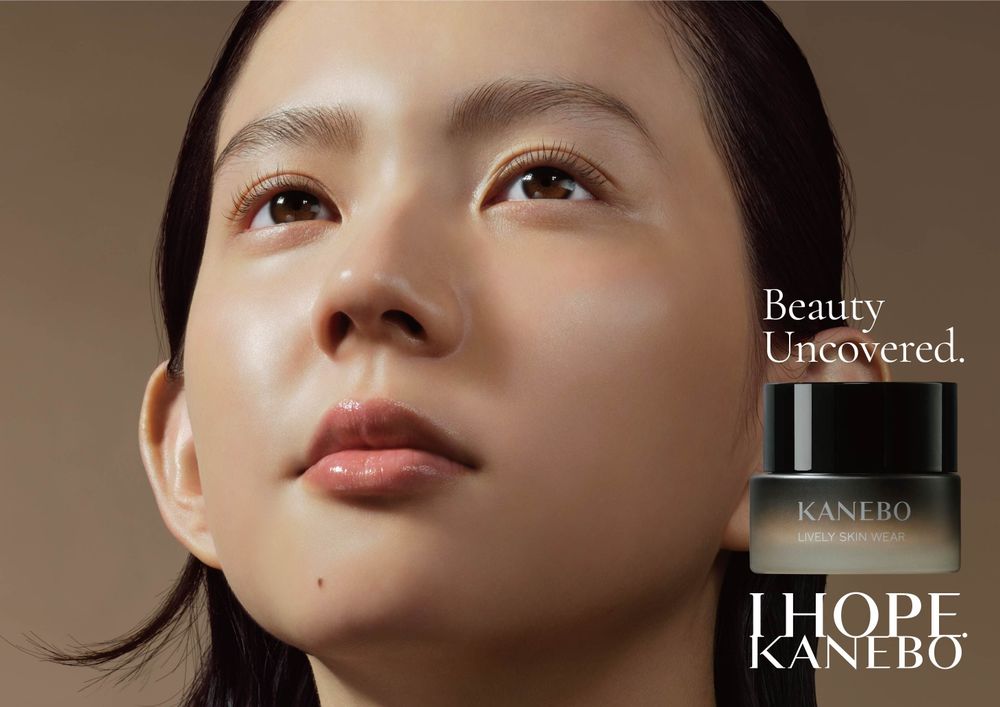 人氣保養型粉底推薦！網友大推8款專櫃「養膚粉底霜」，奢華潤膚、還能提亮緊緻小臉！用過立刻迷上粉底霜！-9